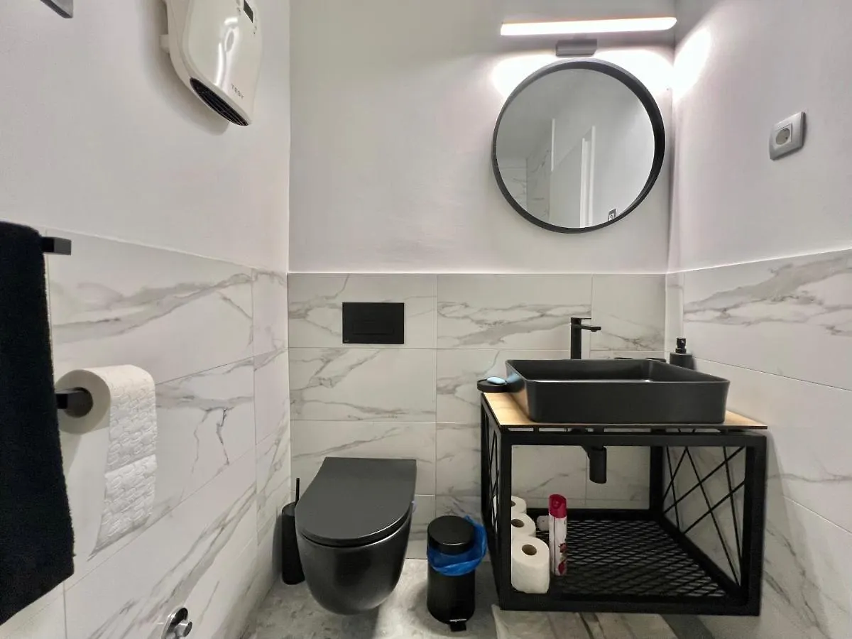 Apartment Initium Novum Jadranovo 0*,
