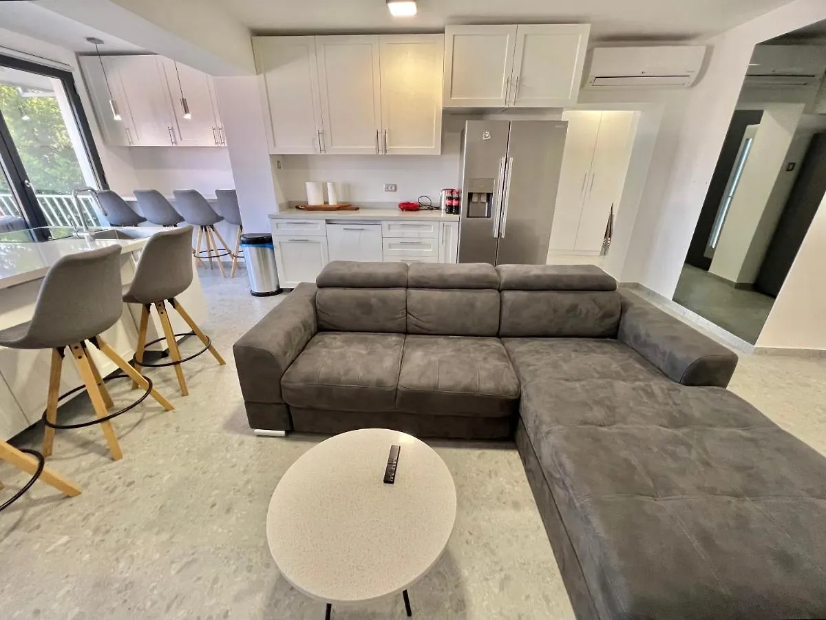 Apartment Initium Novum Jadranovo